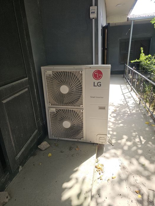 Кондиционер  продаётся колонный Кондиционер LG инвесторы на 380 в