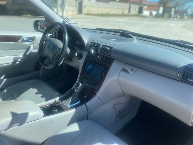 MERCEDES-BENZ C 240 - продавам