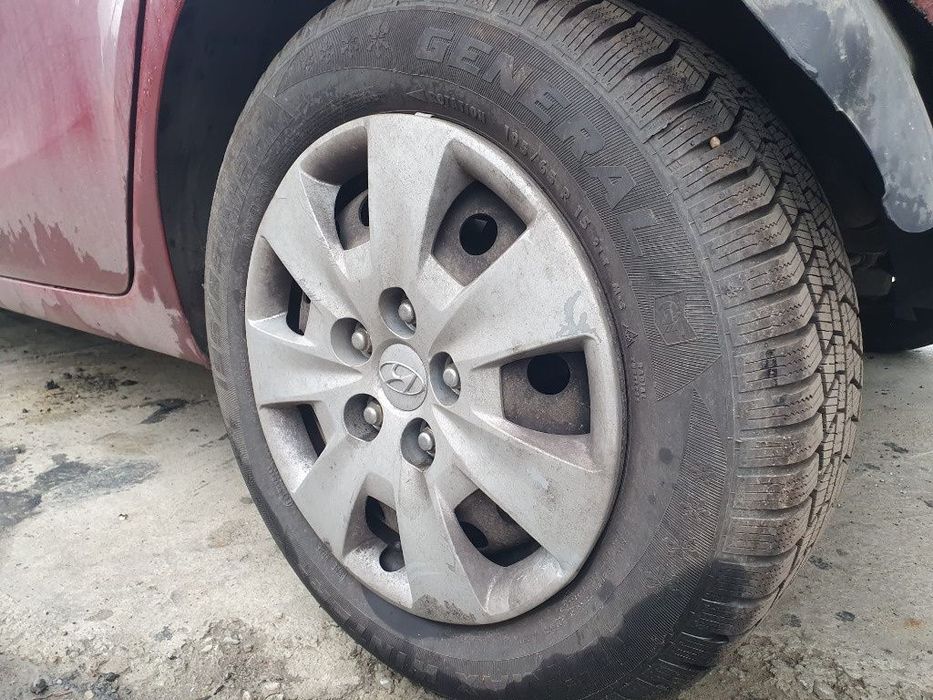 portiera usa stanga dreapta fata spate volan alternator electromotor compresor clima Hyundai i30 motor 1.6crdi dezmembrez