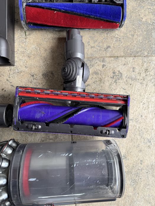 Aspirator Dyson V11 SV 17 full accesorii
