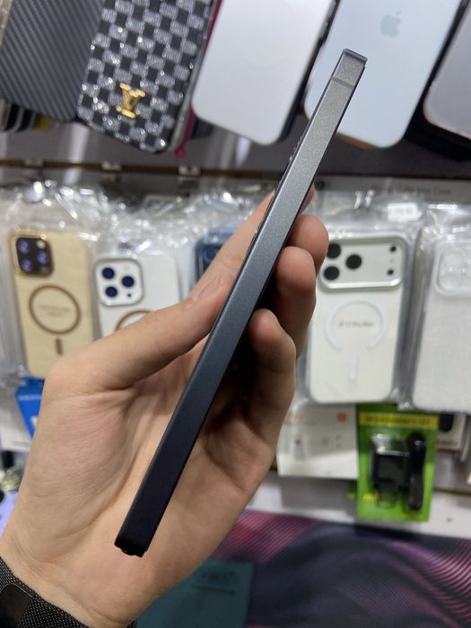 Samsung S25 Ultra 12/256 ideal