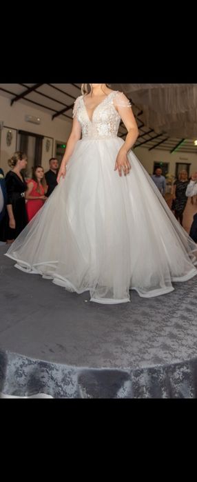 Rochie mireasa superba