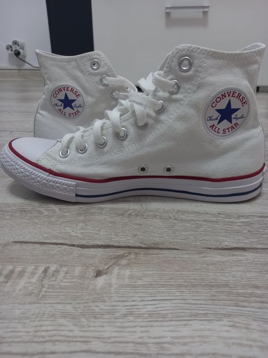 Teniși Converse Albi și Negri