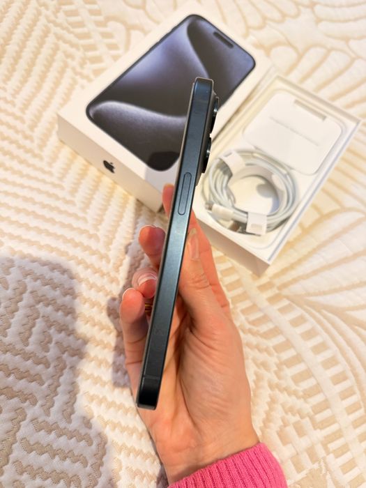 iPhone 15 Pro 256GB – Blue Titanium перфектен 87% батерия