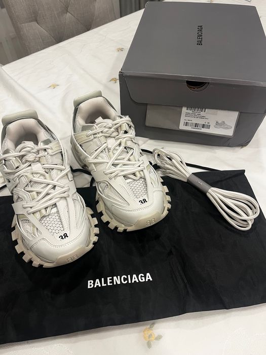 Balenciaga track 38 бели