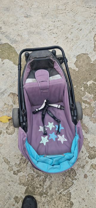 Carucior sport care se deschide si inchide