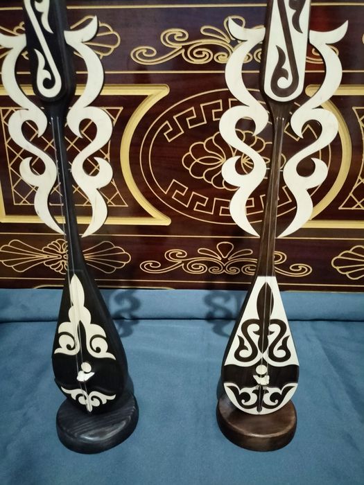 Сувенир домбыра, часы,