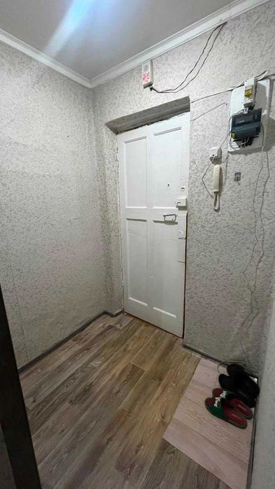 продам  2 комнатную квартиру