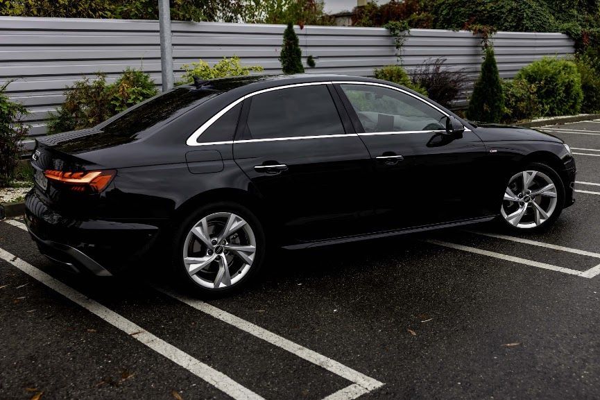 Audi A4 2025 diesel, 36.900 € — imagine 2