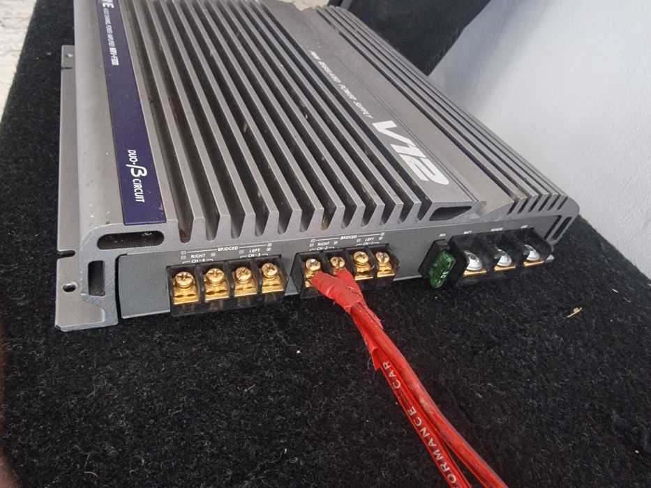 Subwoofer Magnat cu Stație