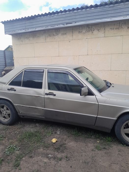 Продам мерседес 190