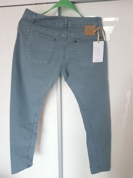 Панталони чисто нови