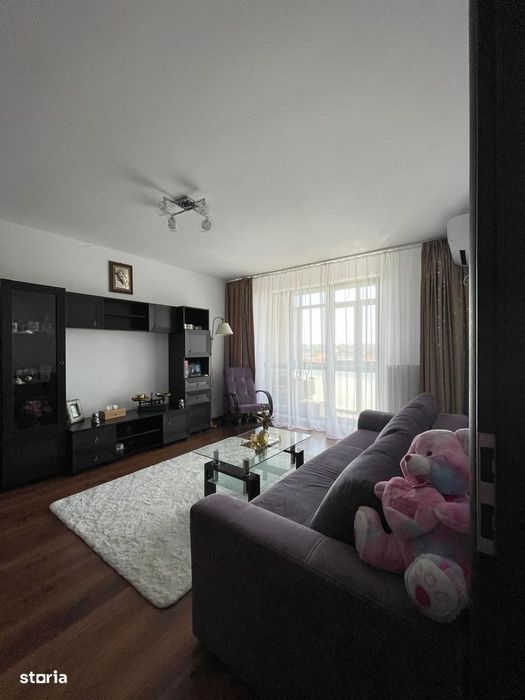Garsonieră spațioasă de vânzare + loc de parcare | 86.500 €