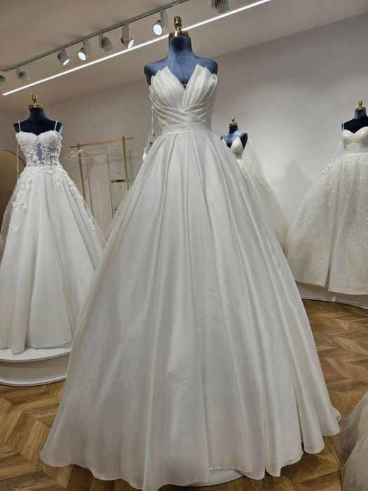 булчинска рокля