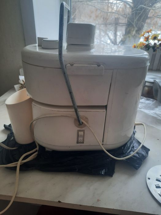 Сока выжималка  ЦЕНТР.