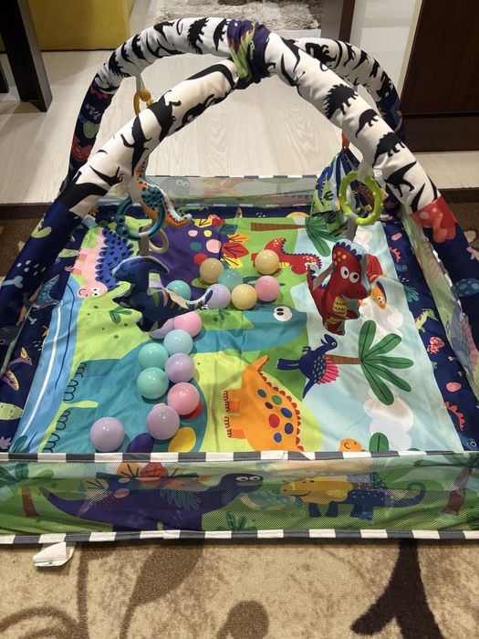 Активна гимнастика Кика Бу с 18 топки за игра