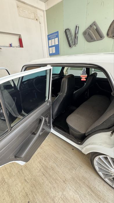 lada  vaz 2107 sotiladi