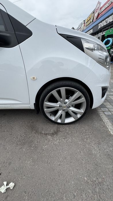 Kaptiva diska balon 215 35 r18 4/100