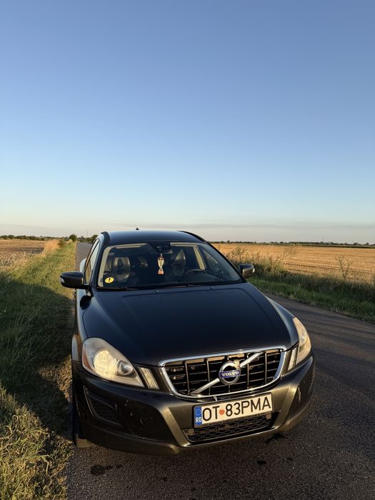 Vând Volvo xc60