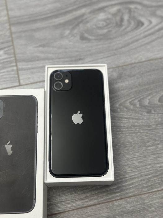 Продам айфон 11 память 128гб