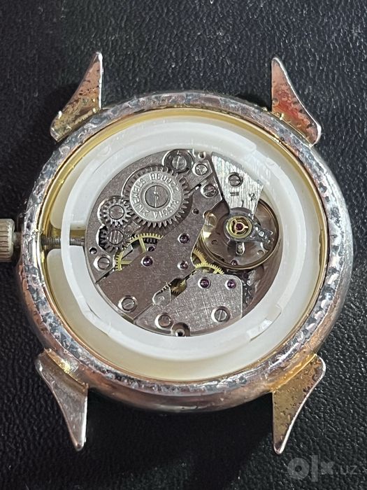Срочно Продам редкие механические часы Zaritron (2009B)