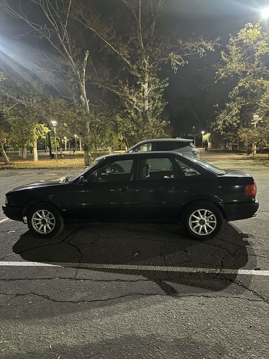 Продам Audi 80 b4