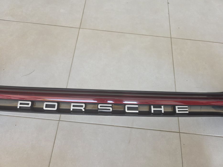 Stopuri spate porsche macan 2021 Europa