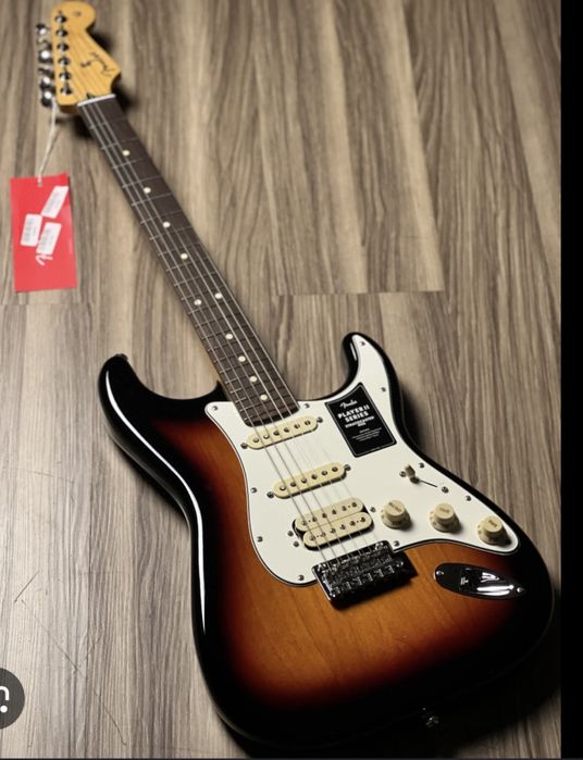Продается Fender Player II Stratocaster HSS (как новая)