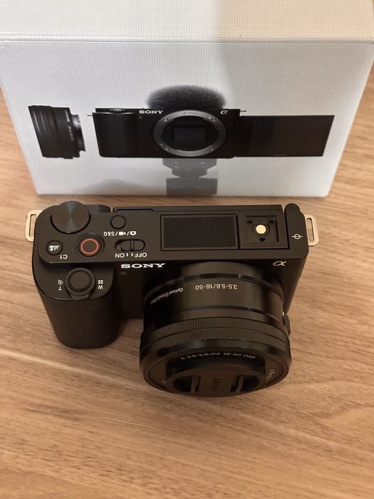 Sony zv-e10 с объективом