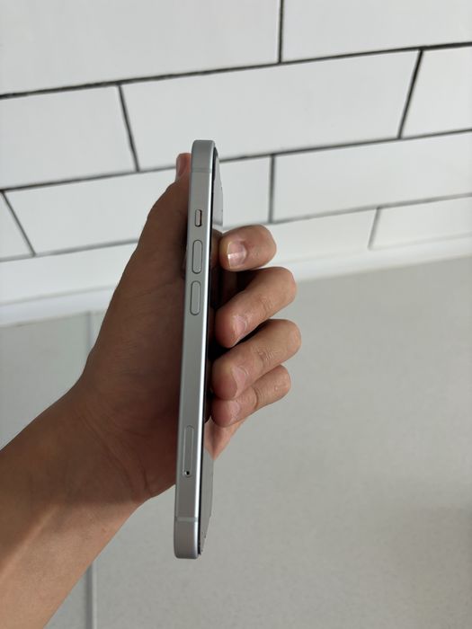 iphone 15 смартфон