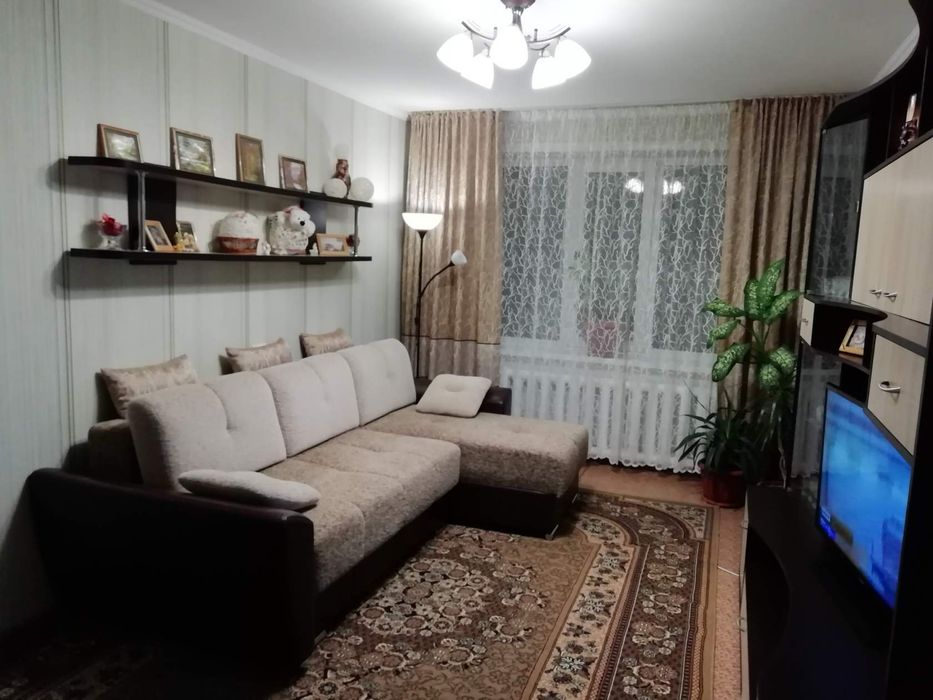 Продам стенку и полка в подарок