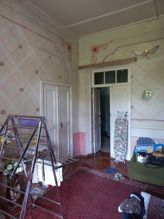 Урда Высокопотолочка {4/4/4}общ площадь:110м²Кирпичный