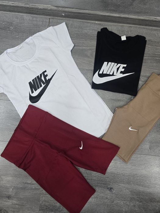Compleuri si pantaloni scurti