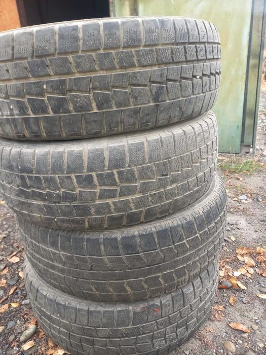 Шины 4 штуки 20 000т