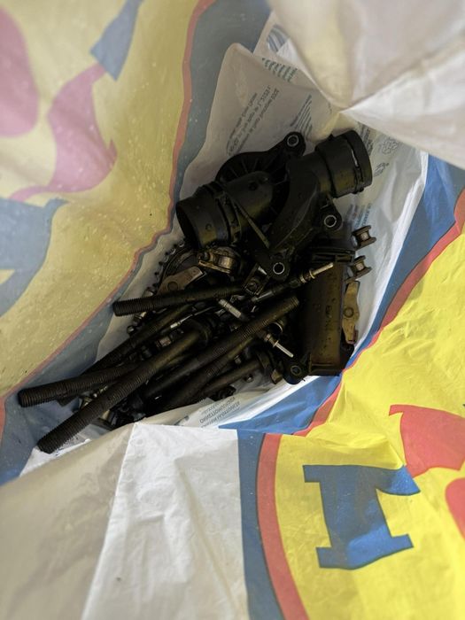 Глава от BMW  E90 320D M47