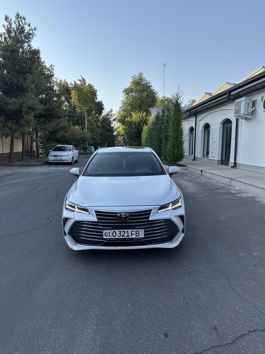 Toyota Avalon 2019
