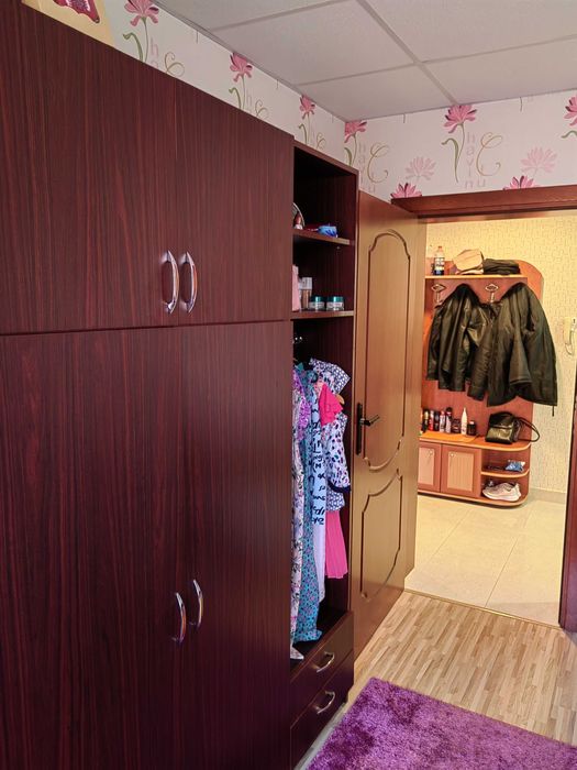 3 - стаен апартамент 100 кв. м. в идеален център на гр. Враца.