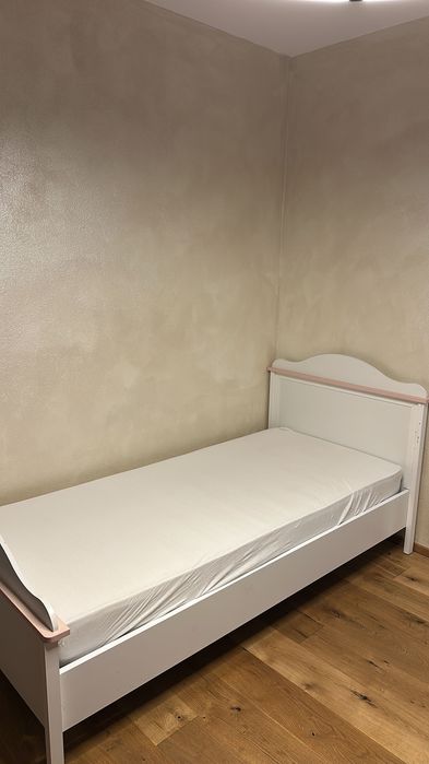 Apartament de închiriat Eugen Ionesco, 4 camere, balcon, garaj