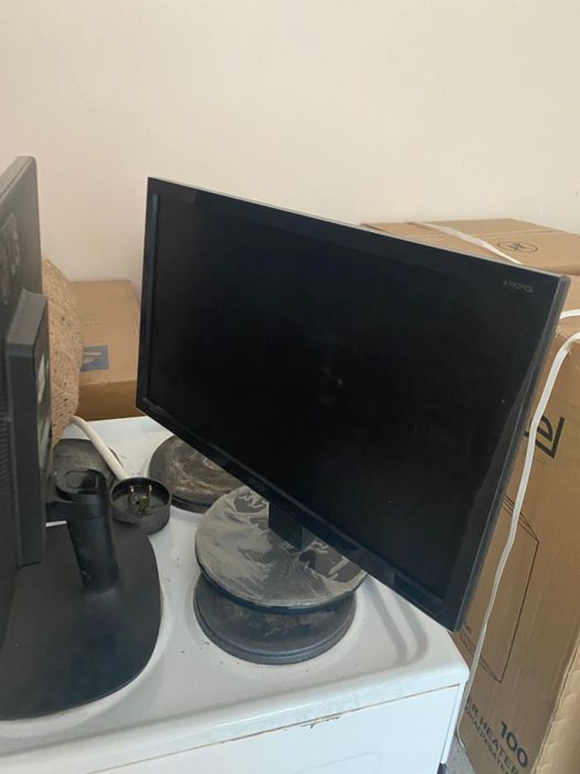 Мониторы 2 штуки