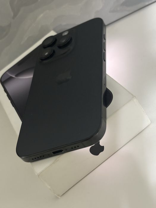 Айфон 16 Pro /256гб/акк100