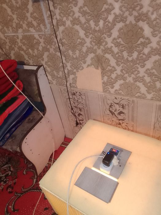 Инкубатор на 120яиц