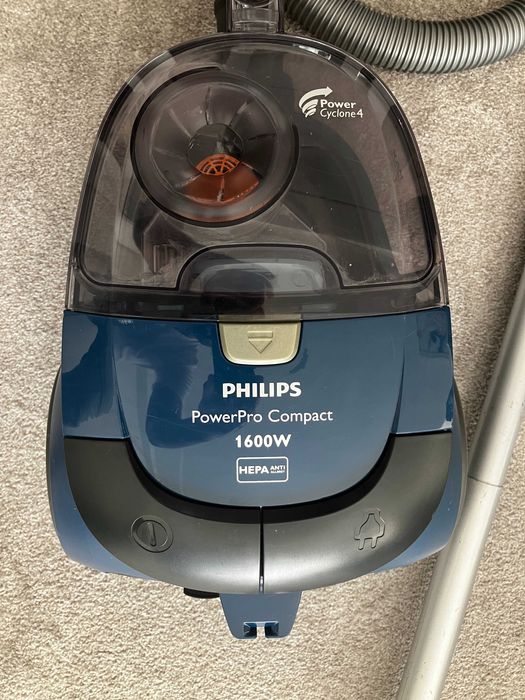 Прахосмукачка Philips 1600W