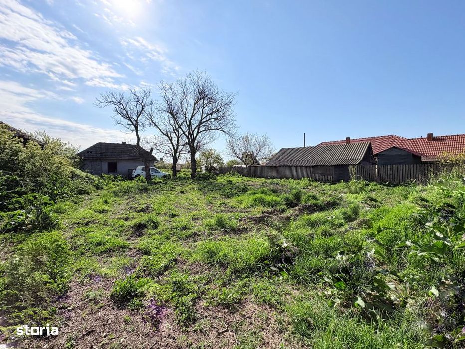 Teren intravilan , cu constructie in Cobadin, 2591 mp.