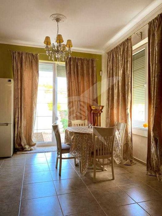 Двуетажна къща в село Кошарица 55753