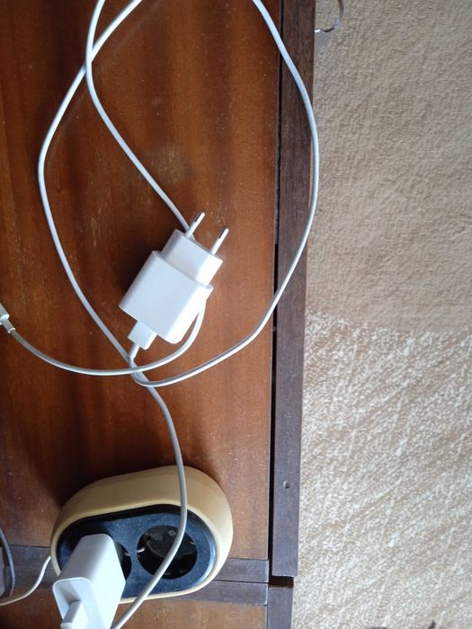 Продавам телефон Redmi 9A, Redmi 9AT, Nokia 100