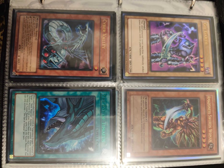 Продавам Yu-Gi-Oh карти