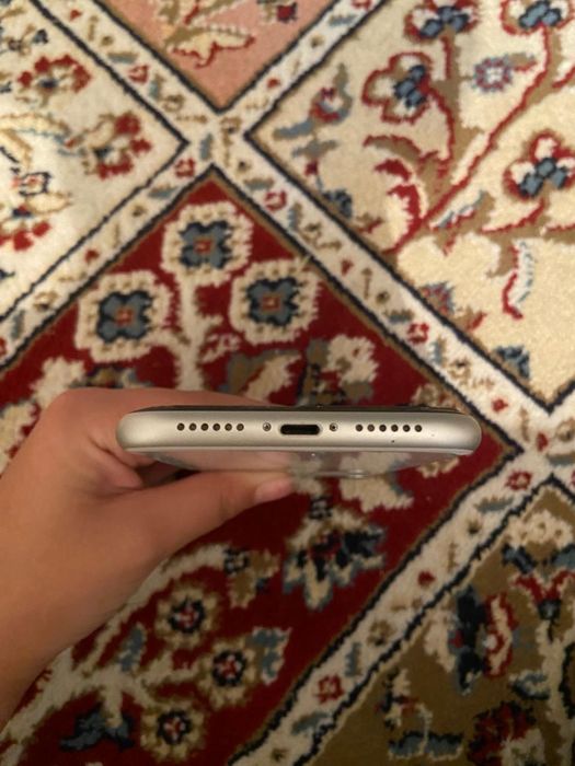 Айфон 11 продам ..