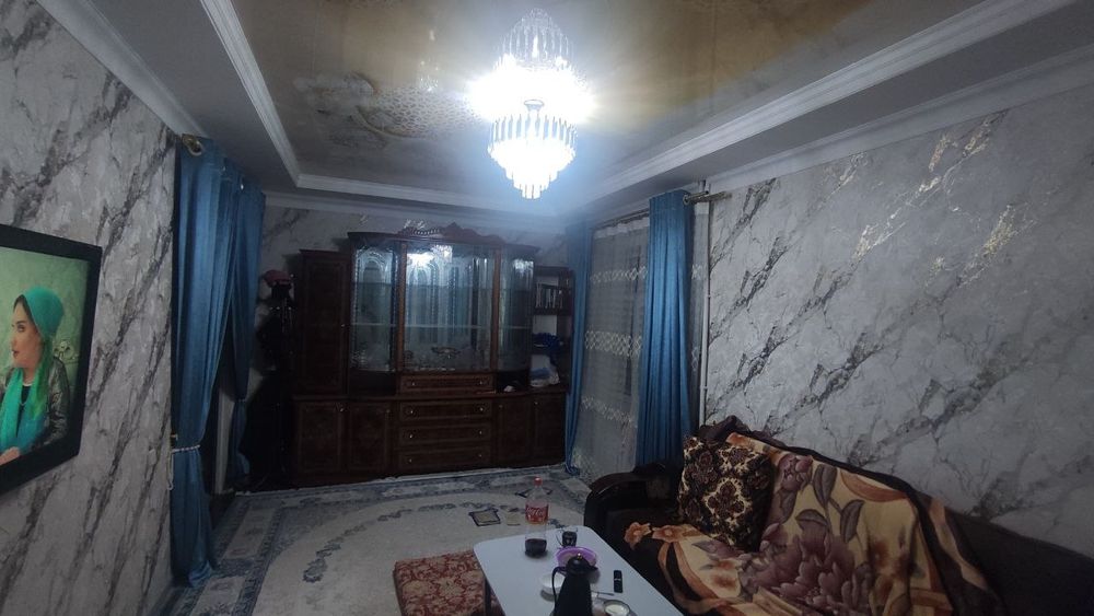 Продается 2-комнатная квартира в г. Чирчик, 3-микрорайон