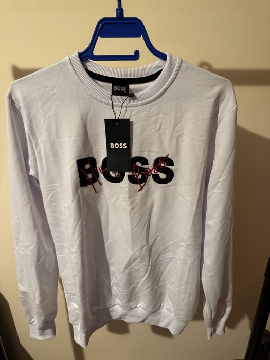 Блузи nike,boss zara на 20 лв броя