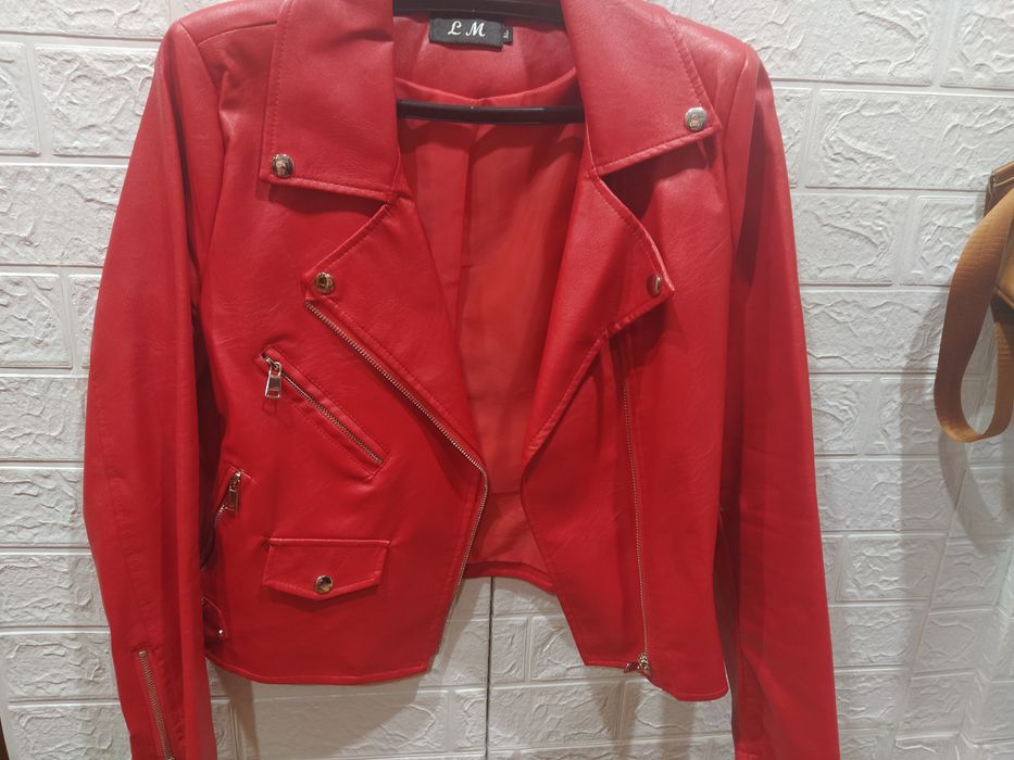 Куртка женская 44р